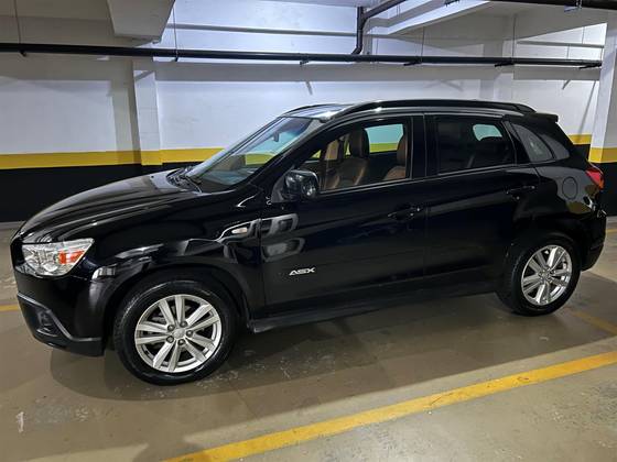 MITSUBISHI ASX 2.0 4WD 16V GASOLINA 4P AUTOMÁTICO MITSUBISHI ASX 2.0 4WD 16V GASOLINA 4P AUTOMÁTICO
